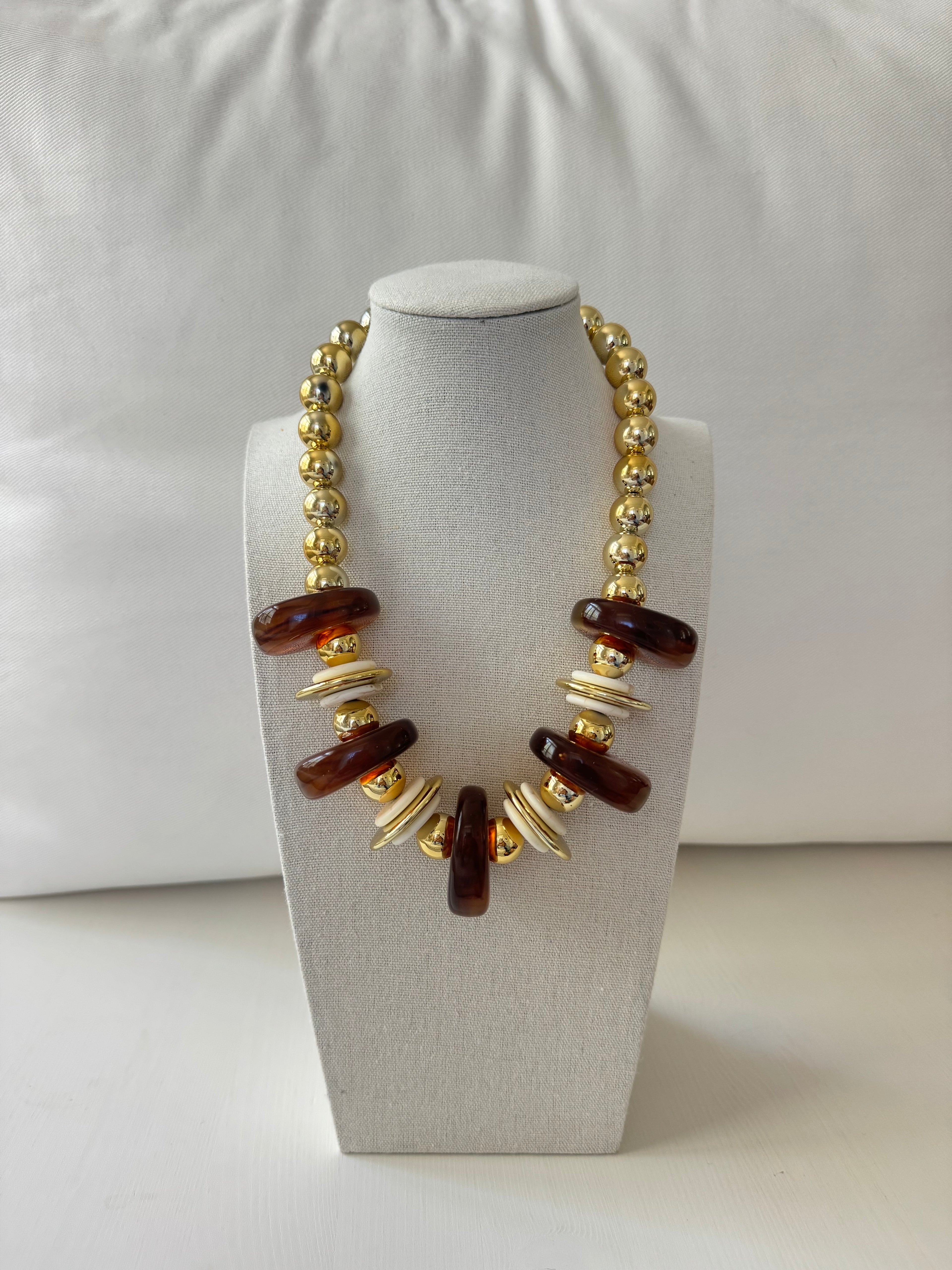 Amber Avenue Brown Necklace
