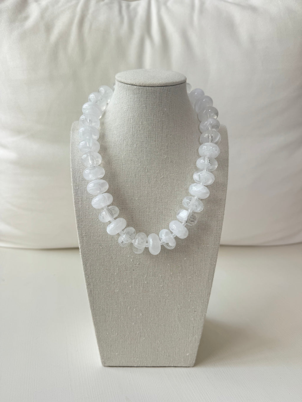 Chunky Beaded Necklace Set- White