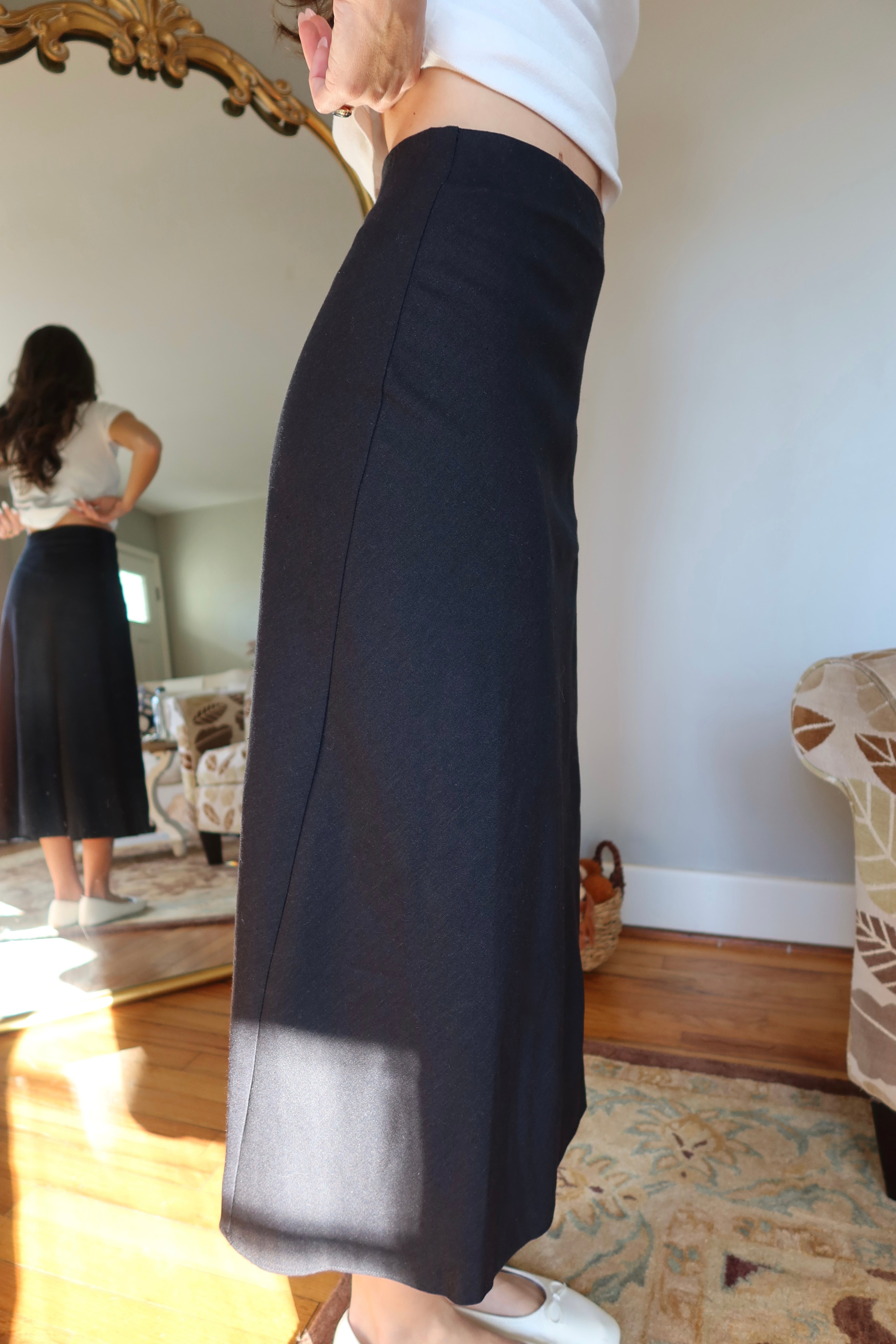 Linen Midi Skirt- Black